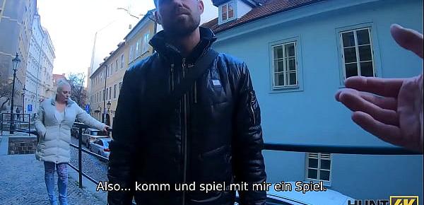 HUNT4K. Der Mensch bewundert, wie vollbusige Schönheit Jäger auf Titten abspritzen lässt